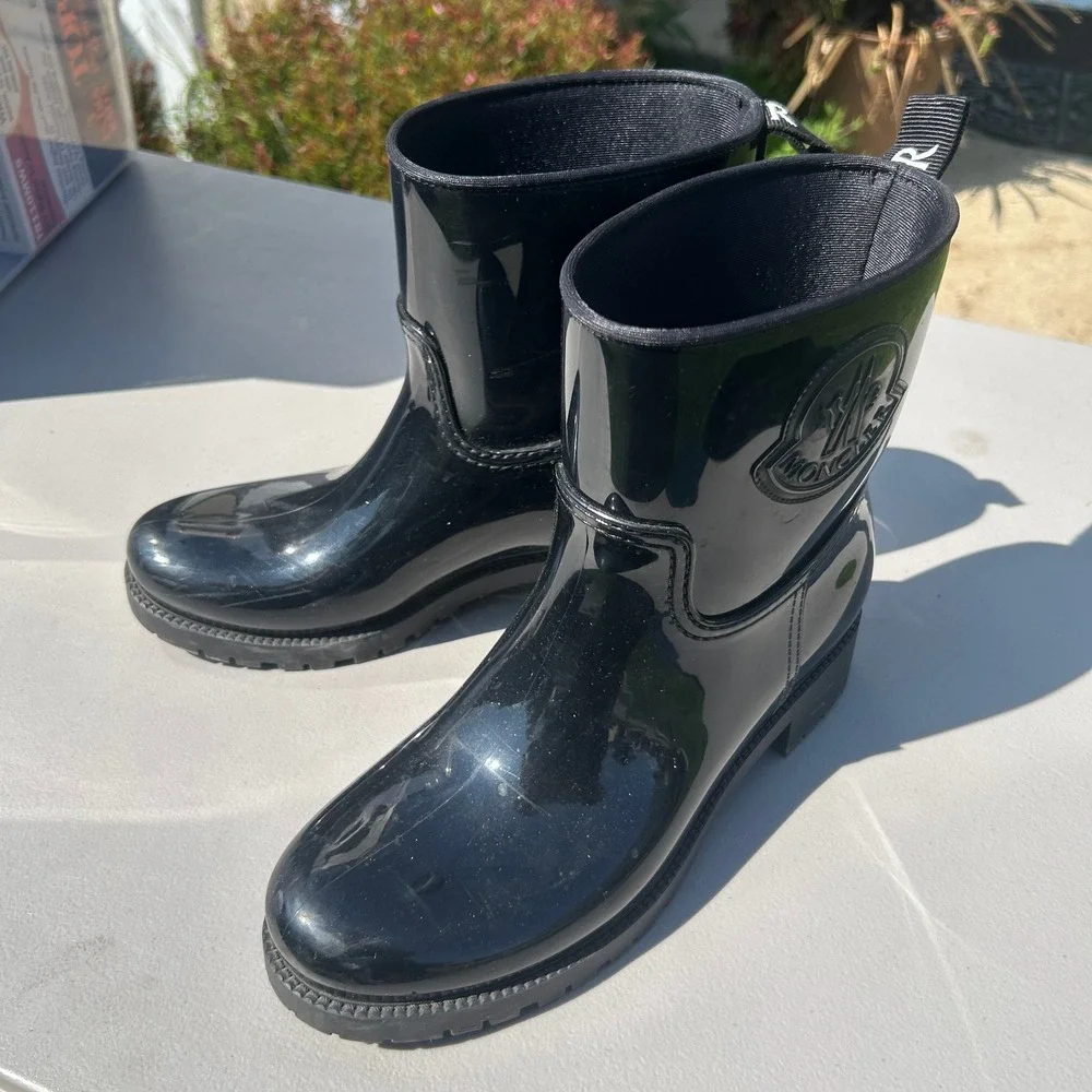 Moncler Loftgrip Black Glossy Rubber Rain Boots Ankle Lug Sole Made in Italy 40